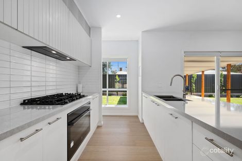 Property photo of 21 Lee Street Kangaroo Flat VIC 3555