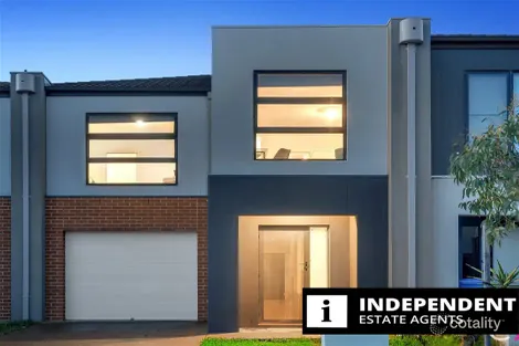 19 MARWEDEL AVE, CLYDE NORTH, VIC 3978