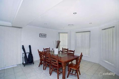 Property photo of 16 Domenic Close Hoxton Park NSW 2171