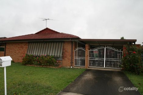 25 Ashgrove St, St Johns Park, NSW 2176