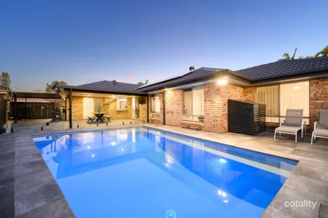 Property photo of 40 Bexley Place Helensvale QLD 4212