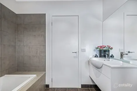 Property photo of 17/72 Stanley Road Keysborough VIC 3173