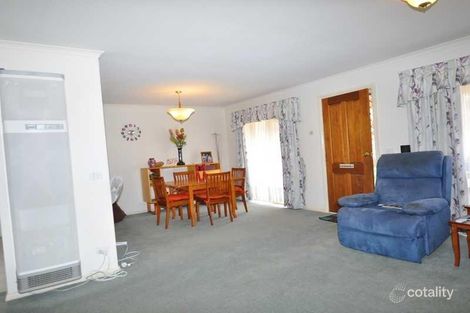 Property photo of 19/11 Westlands Road Emerald VIC 3782