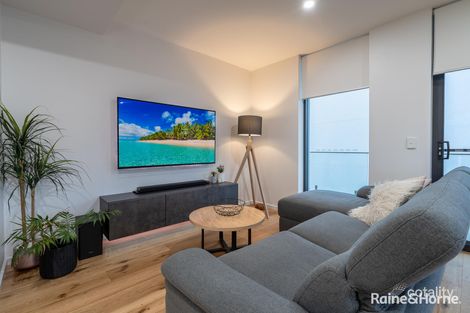Property photo of 19B/46 Frederick Street Point Frederick NSW 2250