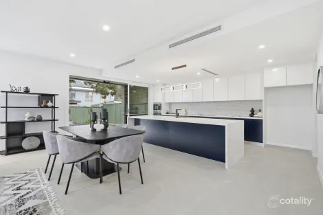 Property photo of 3 Benaud Court St Clair NSW 2759