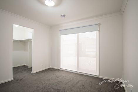 Property photo of 3/96 Lampard Road Drouin VIC 3818