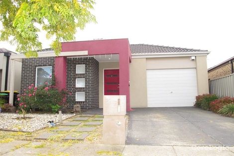 Property photo of 25 Viewbank Walk Caroline Springs VIC 3023