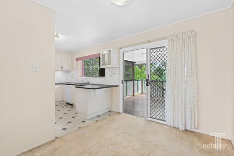 Property photo of 4 Handon Street Mansfield QLD 4122