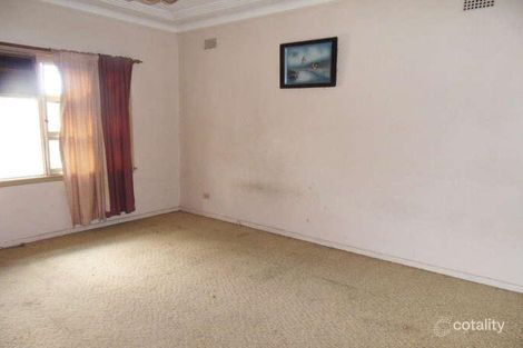 Property photo of 37 Tobys Boulevard Mount Pritchard NSW 2170