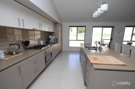 Property photo of 7 Hatton Drive Yass NSW 2582