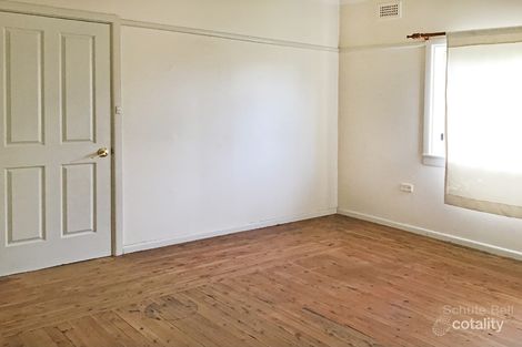 Property photo of 2 Fifth Avenue North Narromine NSW 2821