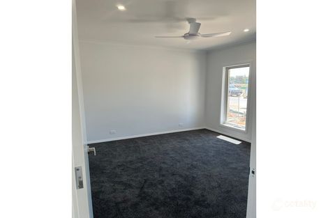 Property photo of 7 Raymond Street Leneva VIC 3691