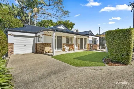 2/98 Johnston St, Southport, QLD 4215