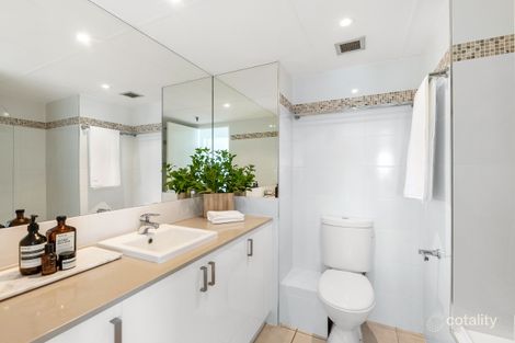 Property photo of 72/67 Broadbeach Boulevard Broadbeach QLD 4218