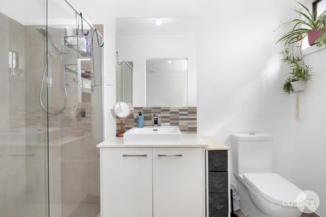 Property photo of 15 Cockatoo Drive Winter Valley VIC 3358