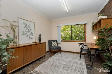 Property photo of 26 Linden Crescent Wulguru QLD 4811