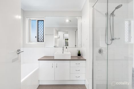 Property photo of 27 Allen Street Wynnum QLD 4178