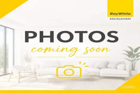10 ASTBURY CRES, MICKLEHAM, VIC 3064