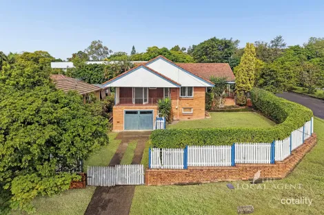 105 Esher St, Holland Park West, QLD 4121