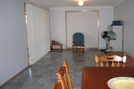 Property photo of 18 Crommelin Crescent St Helens Park NSW 2560