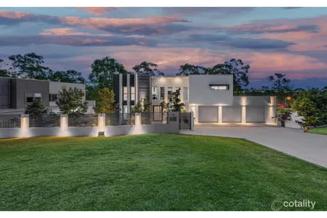 Property photo of 5 Ironbark Street Carindale QLD 4152