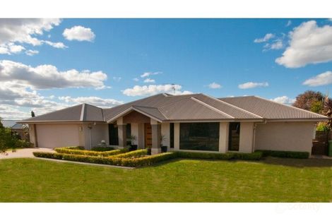 18 Tennyson Ct, Westbrook, QLD 4350