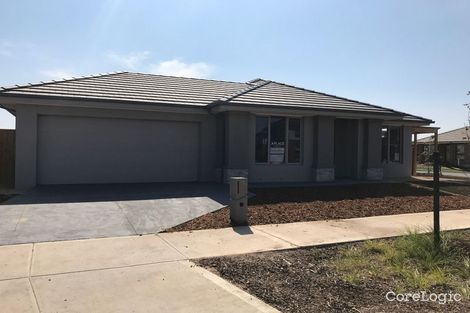 Property photo of 7 Larapinta Entrance Werribee VIC 3030