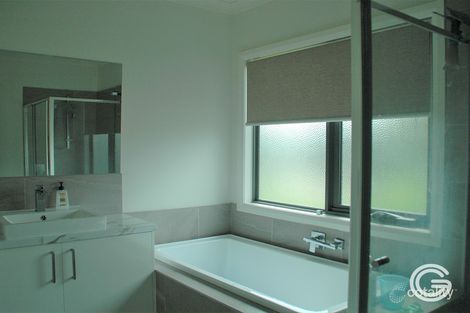 Property photo of 4/14 Bride Avenue Hampton Park VIC 3976
