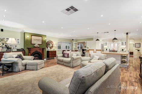 Property photo of 28 Lindsay Avenue Nunawading VIC 3131