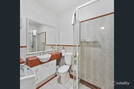 Property photo of 103/8 Philip Avenue Broadbeach QLD 4218