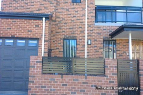 90-90a Arbutus St, Canley Heights, NSW 2166
