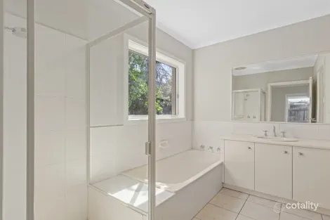 Property photo of 2/15 Hillcrest Drive Point Lonsdale VIC 3225