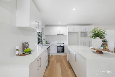 Property photo of 1 Hatutu Street Pacific Pines QLD 4211