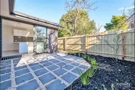 Property photo of 2/68 Hillside Street Springvale VIC 3171