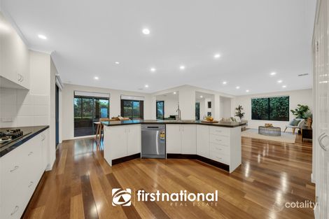 Property photo of 12 Winterley Rise Berwick VIC 3806