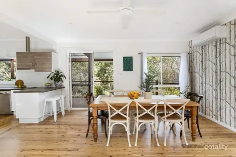 2 Cochrane St, West Wollongong, NSW 2500