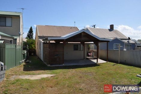 Property photo of 32 William Street Stockton NSW 2295