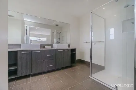 Property photo of 53 Cascade Terrace Craigieburn VIC 3064