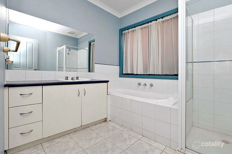 Property photo of 34 Provence Grove Hoppers Crossing VIC 3029