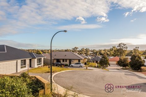 10 Hinton Cove, Wellard, WA 6170