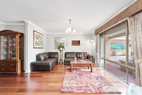 Property photo of 17 The Return Woodvale WA 6026