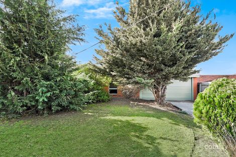 Property photo of 15 Isaac Smith Crescent Cranbourne VIC 3977