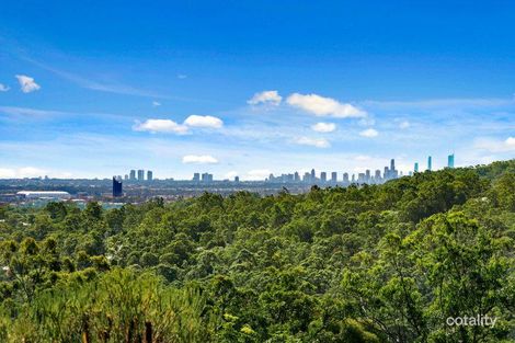 Property photo of 12 Roxby Court Bonogin QLD 4213
