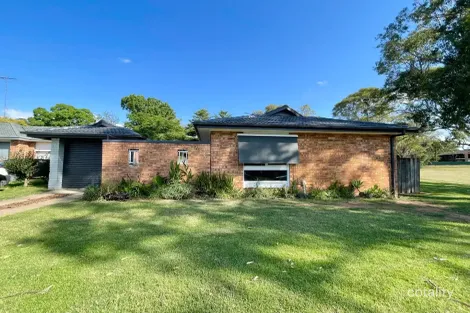 76 Woodhouse Dr, Ambarvale, NSW 2560
