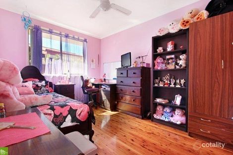 Property photo of 10 Palmer Avenue Kanahooka NSW 2530