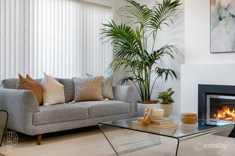 Property photo of 6 Edna Thompson Crescent Casey ACT 2913