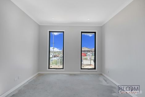 Property photo of 50 Dawley Circuit Werribee VIC 3030