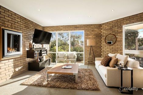 Property photo of 4/11 Yarrbat Avenue Balwyn VIC 3103