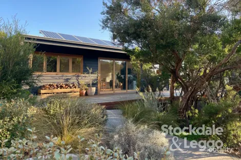 14 Alex Dr, St Andrews Beach, VIC 3941