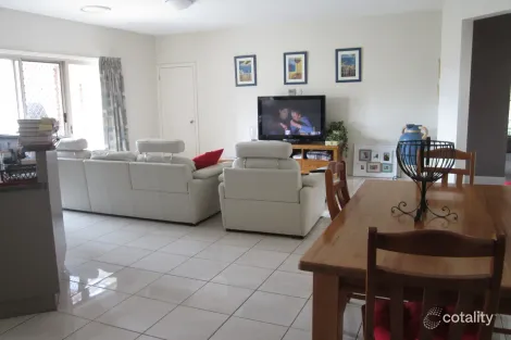 Property photo of 17 Bramley Place Kennington VIC 3550